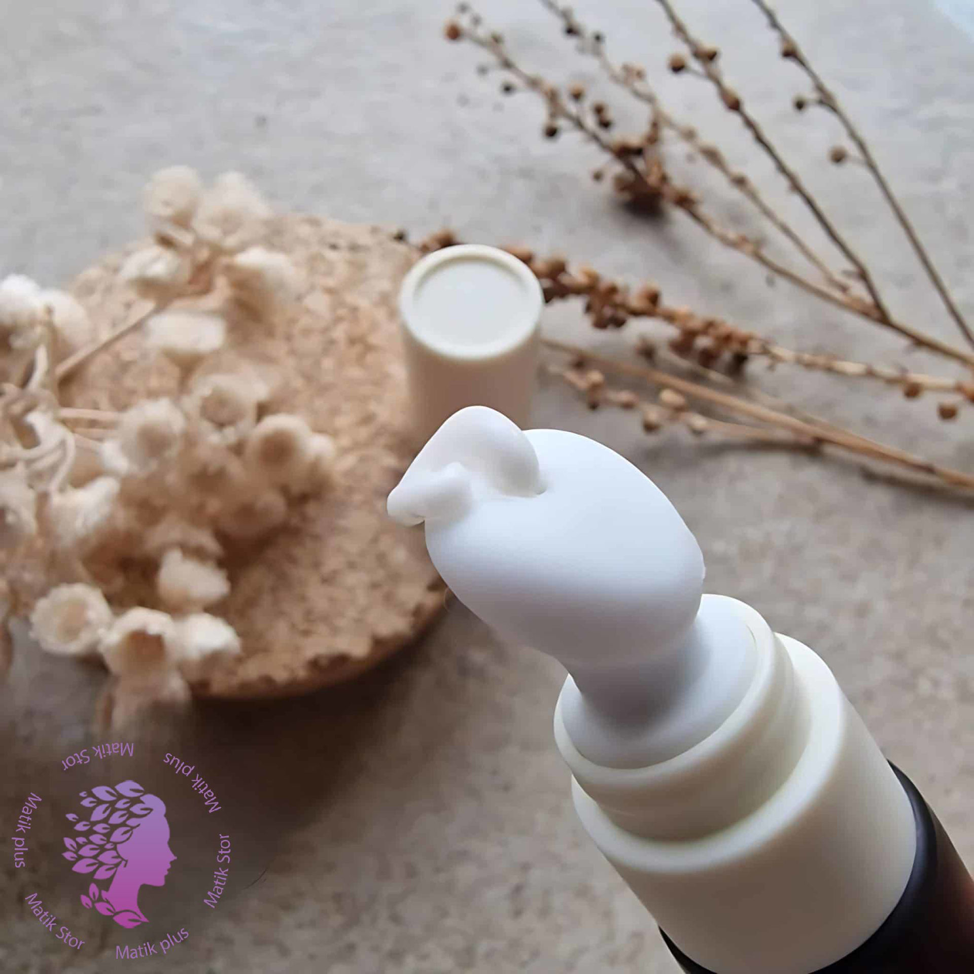 دور چشم روشن کننده و تسکین دهنده سنتلا Skin 1004 حجم 20 میل اصل
